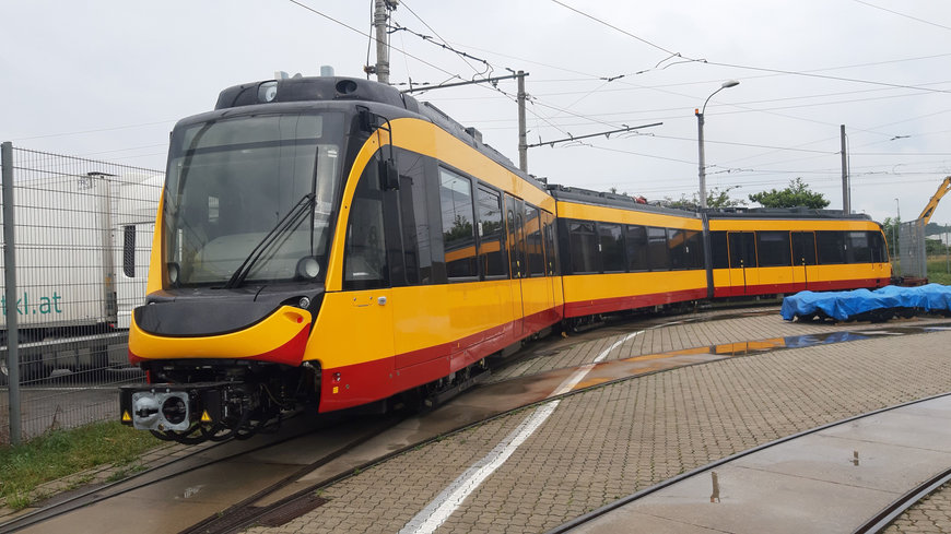 Bombardier bringt Nachwuchs für die FLEXITY-Stadtbahnflotte der AlbtalVerkehrs-Gesellschaft